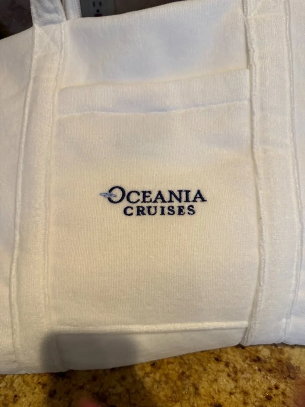 Oceania Cruises Terry Cloth Tote Bag with 2 Large Towels White New